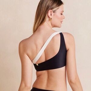 Summersalt The Sidestroke bikini top